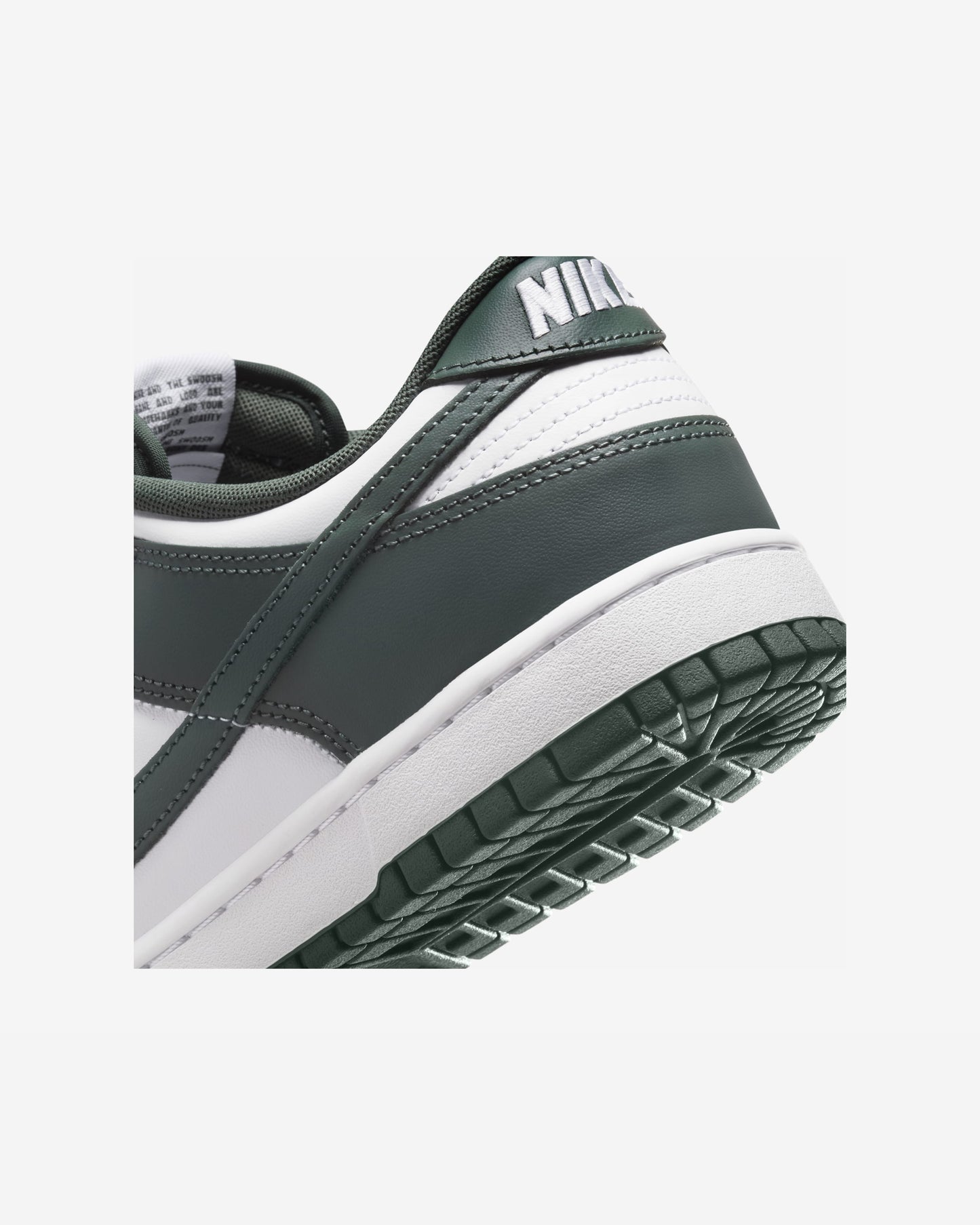 Dunk Low Retro Verde Blanco