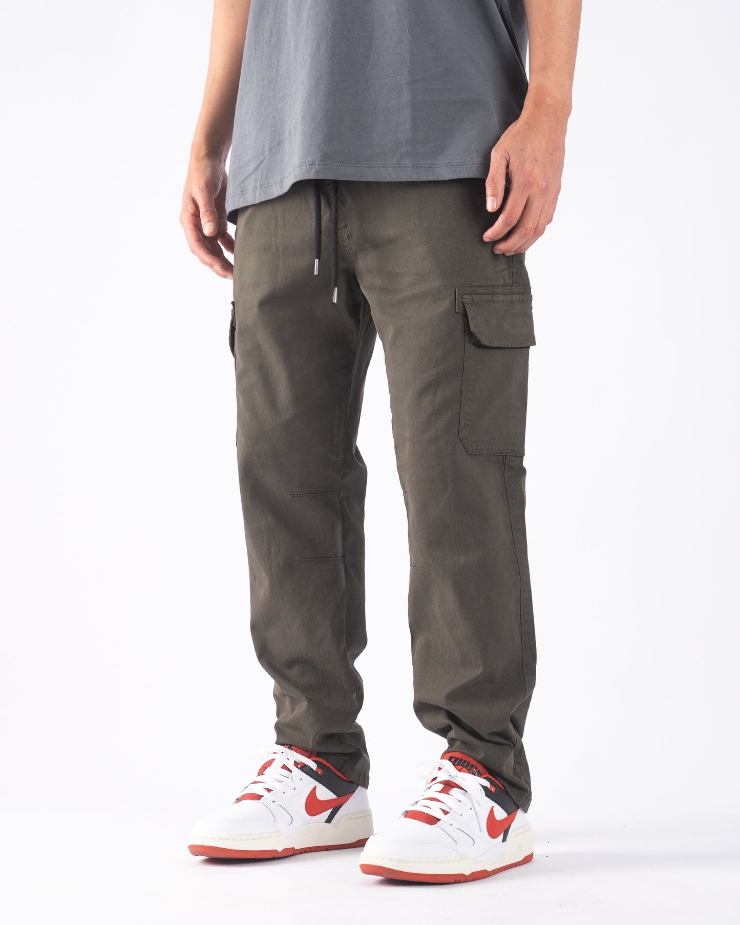 Neo Skin Premium Drill Cargo Pant Verde Militar